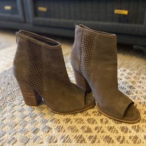 Gianni Bini Booties
